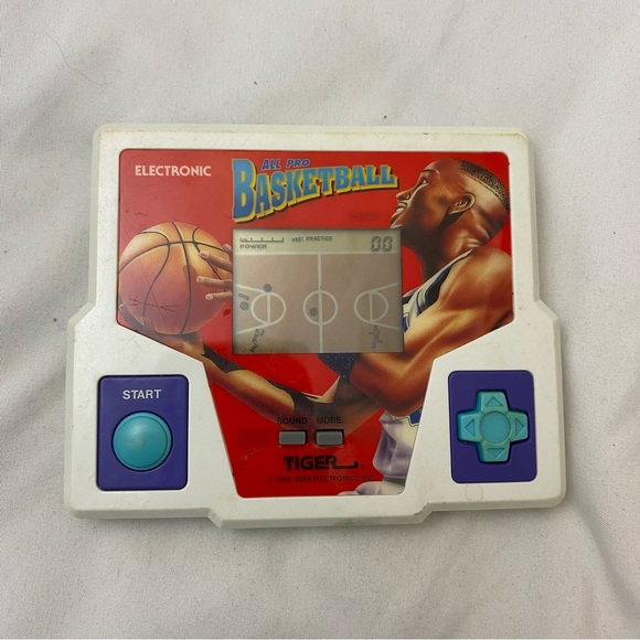 Basketball - Vintage 1988 Tiger Electronic Handheld LCD Video Game WORKS - Picture 9 of 9